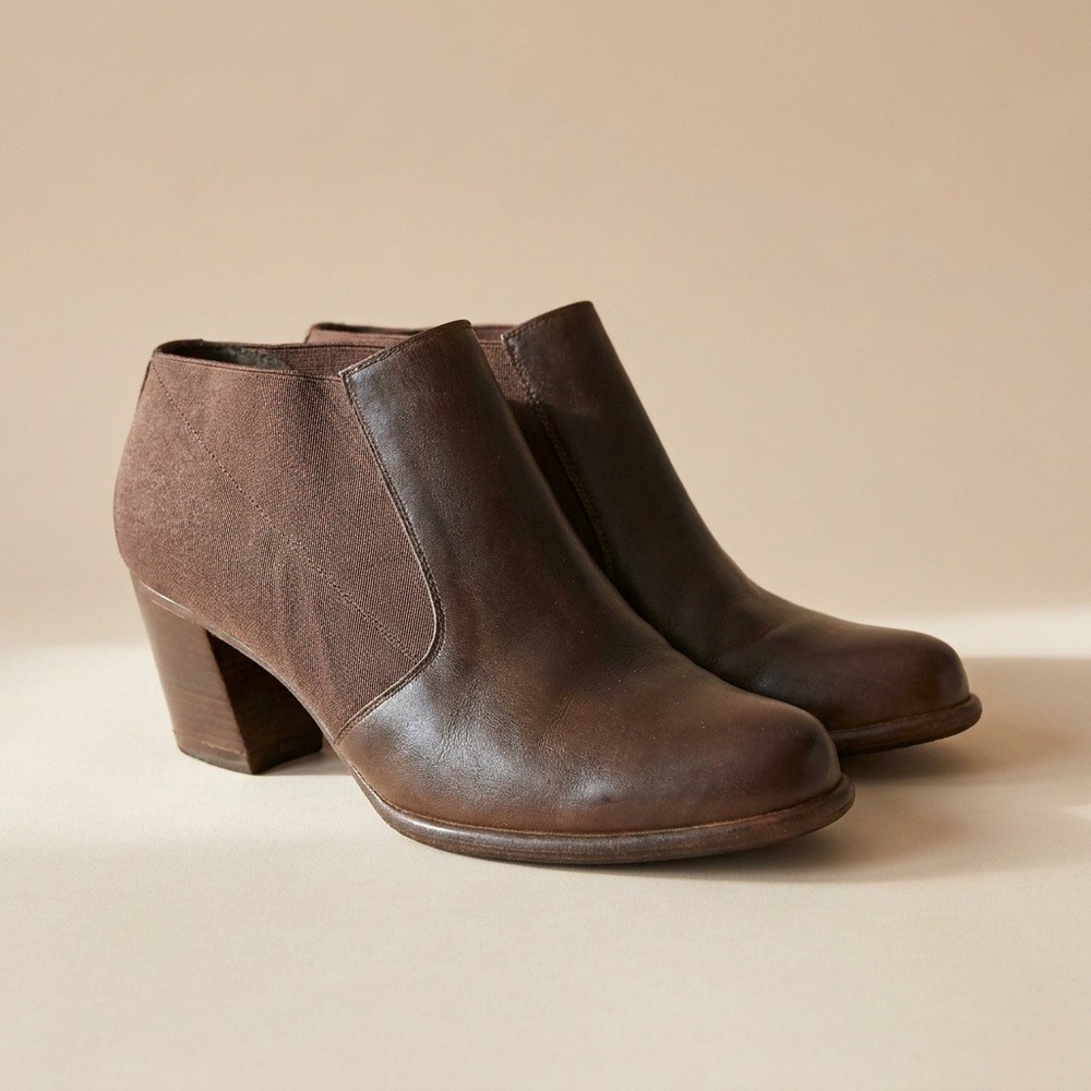 WALTER STEIGER | Vintage Brown Leather Chelsea Ankle Boot | Size 7B (EU 37.5)